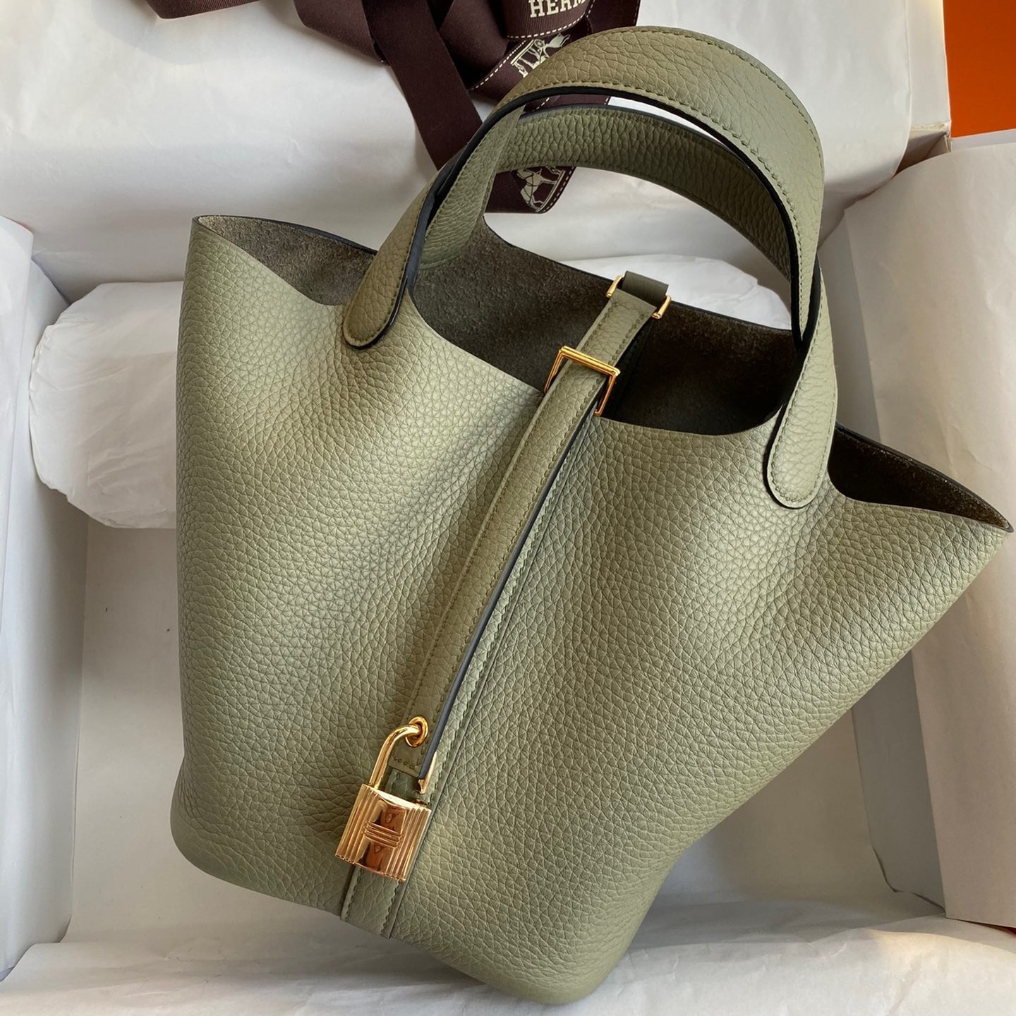 Replica Hermes Lindy 26 Handmade Bag In Sauge Clemence Leather